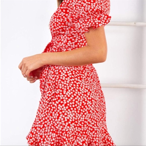 Red Floral V-Neck Wrap Dress - Picture 4 of 9